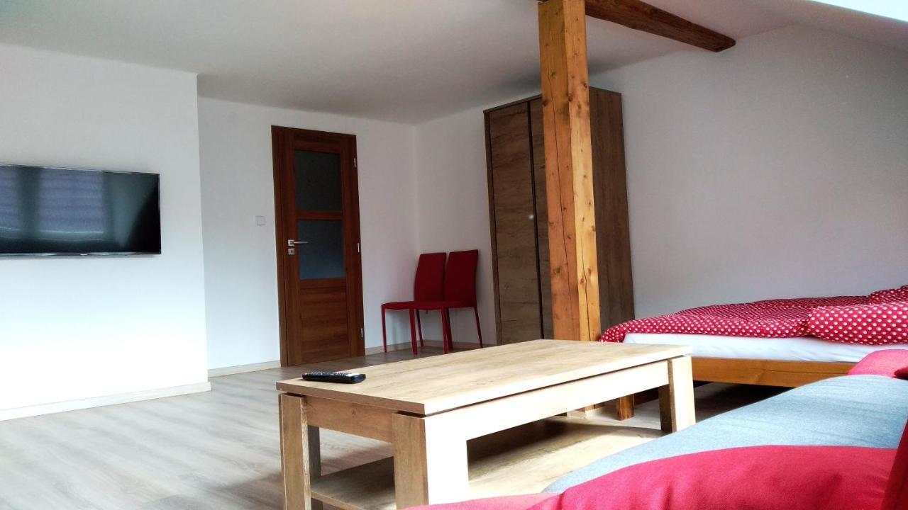 Apartmány Kukaččí hnízdo Benesov nad Ploucnici Exterior foto